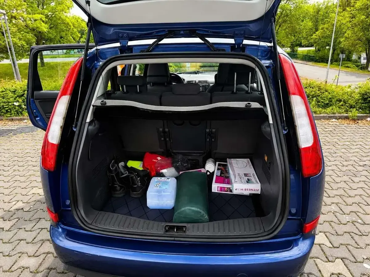 Używany Ford Focus Ambiente 101 KM (74 kW) 2006 Sedan/Limuzyna
