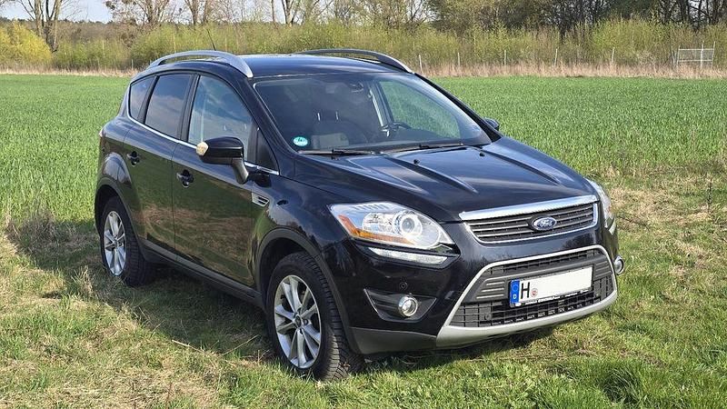 Gebraucht Ford Kuga Titanium 140 PS (102 kW) 2012 Schwarz SUV