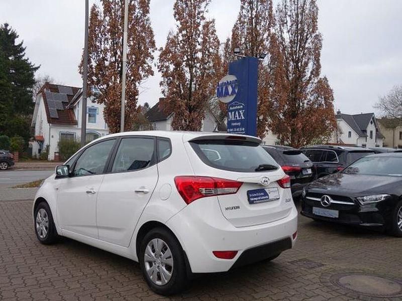 Gebraucht Hyundai ix20 Trend 125 PS (91 kW) 2013 Weiß Kleinwagen
