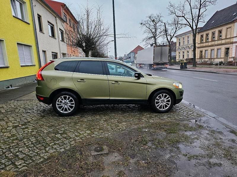 Gebraucht Volvo XC60 194 PS (142 kW) 2009 Grün SUV