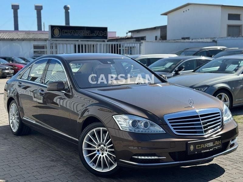 Dolomitbraun Gebraucht 2009 Mercedes S450 AMG Limousine | 18.498 € - Bild 1/4