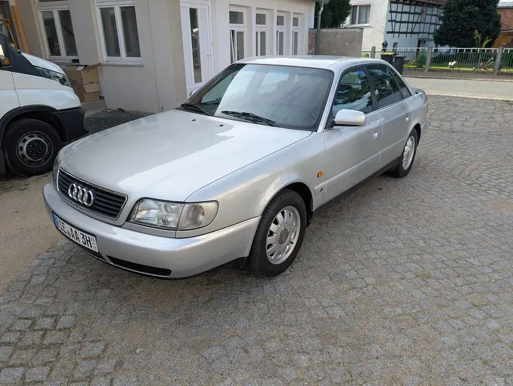 Gebraucht Audi A6 140 PS (102 kW) 1995 Silber Limousine