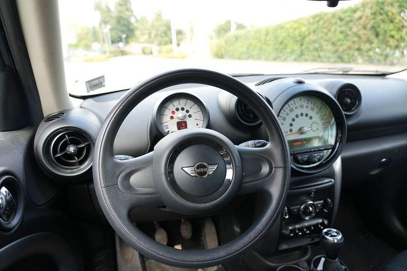 Schwarz Gebraucht 2013 Mini One Countryman SUV | 6.900 € (Guter Preis) - Bild 1/4
