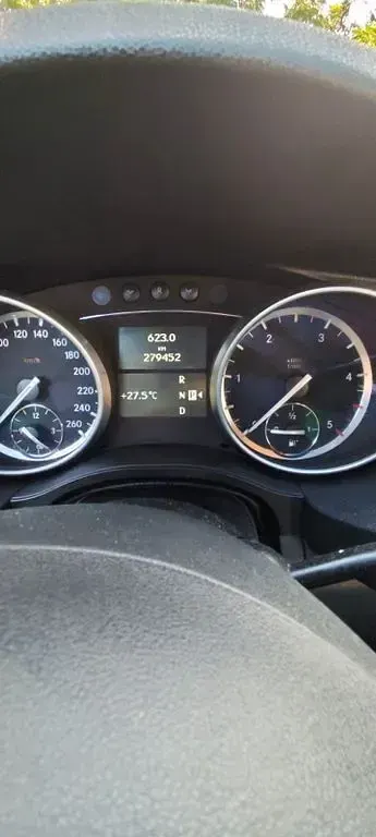 Gebraucht Mercedes R350 265 PS (194 kW) 2012 Schwarz Kombi
