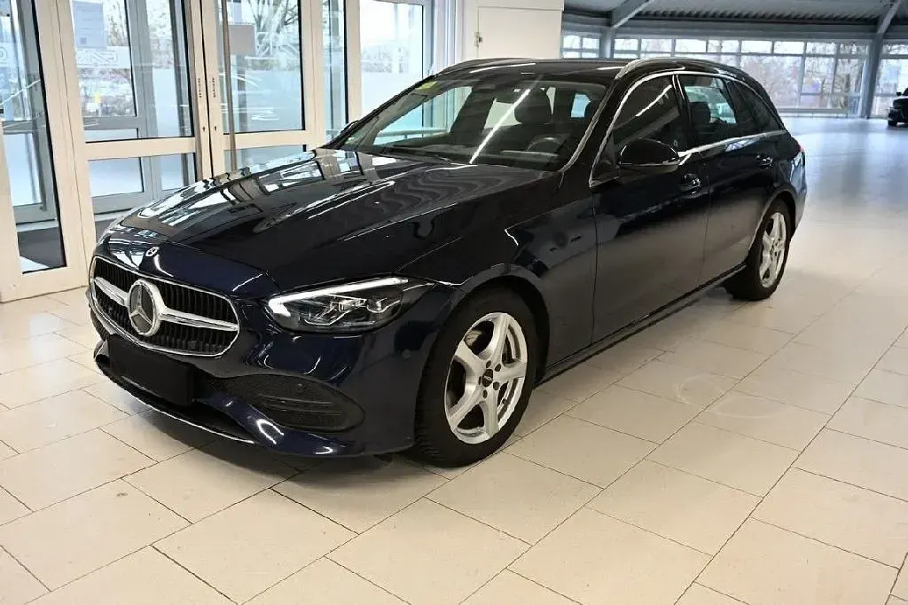 Gebraucht Mercedes C200 184 PS (135 kW) 2022 Blau Kombi