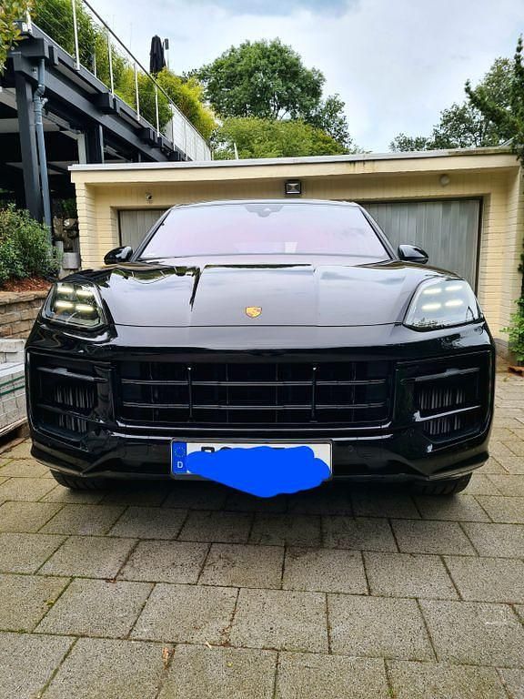 Gebraucht Porsche Cayenne 475 PS (349 kW) 2023 Schwarz SUV