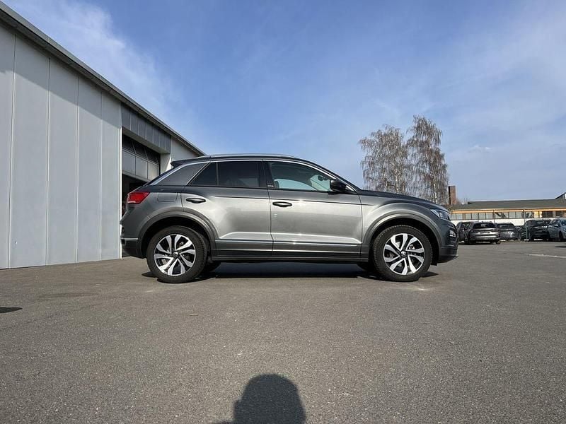 Gebraucht VW T-Roc Active 150 PS (110 kW) 2022 Indiumgrau SUV