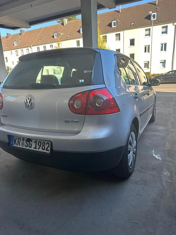 Gebraucht VW Golf IV 102 PS (75 kW) 2004 Silber Limousine