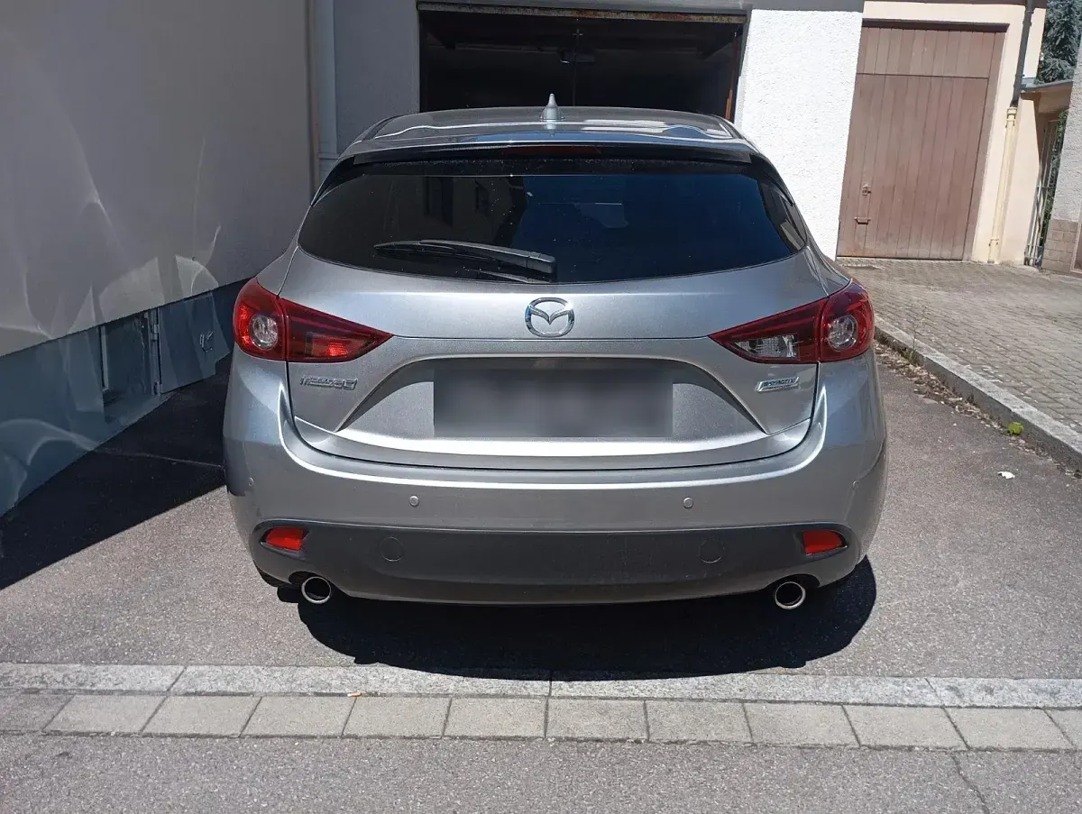 Gebraucht Mazda 3 120 PS (88 kW) 2016 Silber Limousine