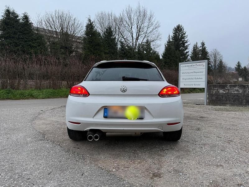 Gebraucht VW Scirocco 122 PS (89 kW) 2009 Weiß Coupé