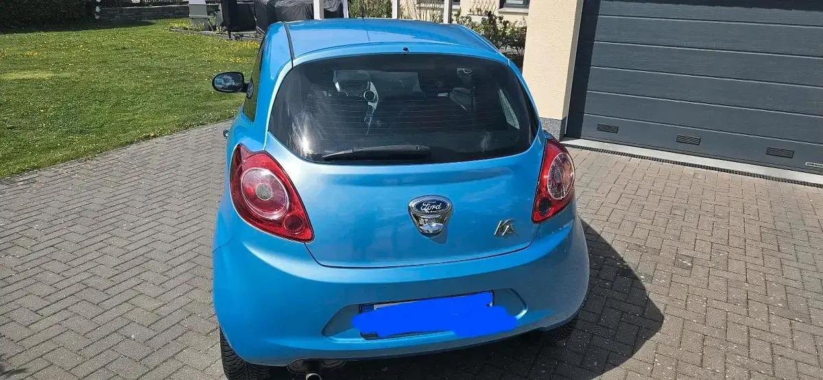 Gebraucht Ford Ka Titanium 69 PS (50 kW) 2013 Blau Kleinwagen