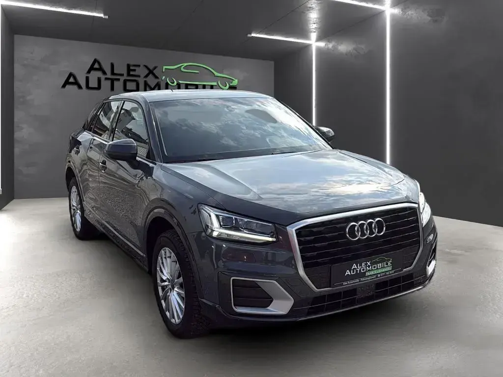 Używany Audi Q2 Design 116 KM (85 kW) 2017 Szary SUV