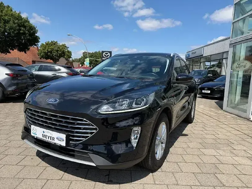 Gebraucht Ford Kuga Titanium 120 PS (88 kW) 2023 Schwarz SUV