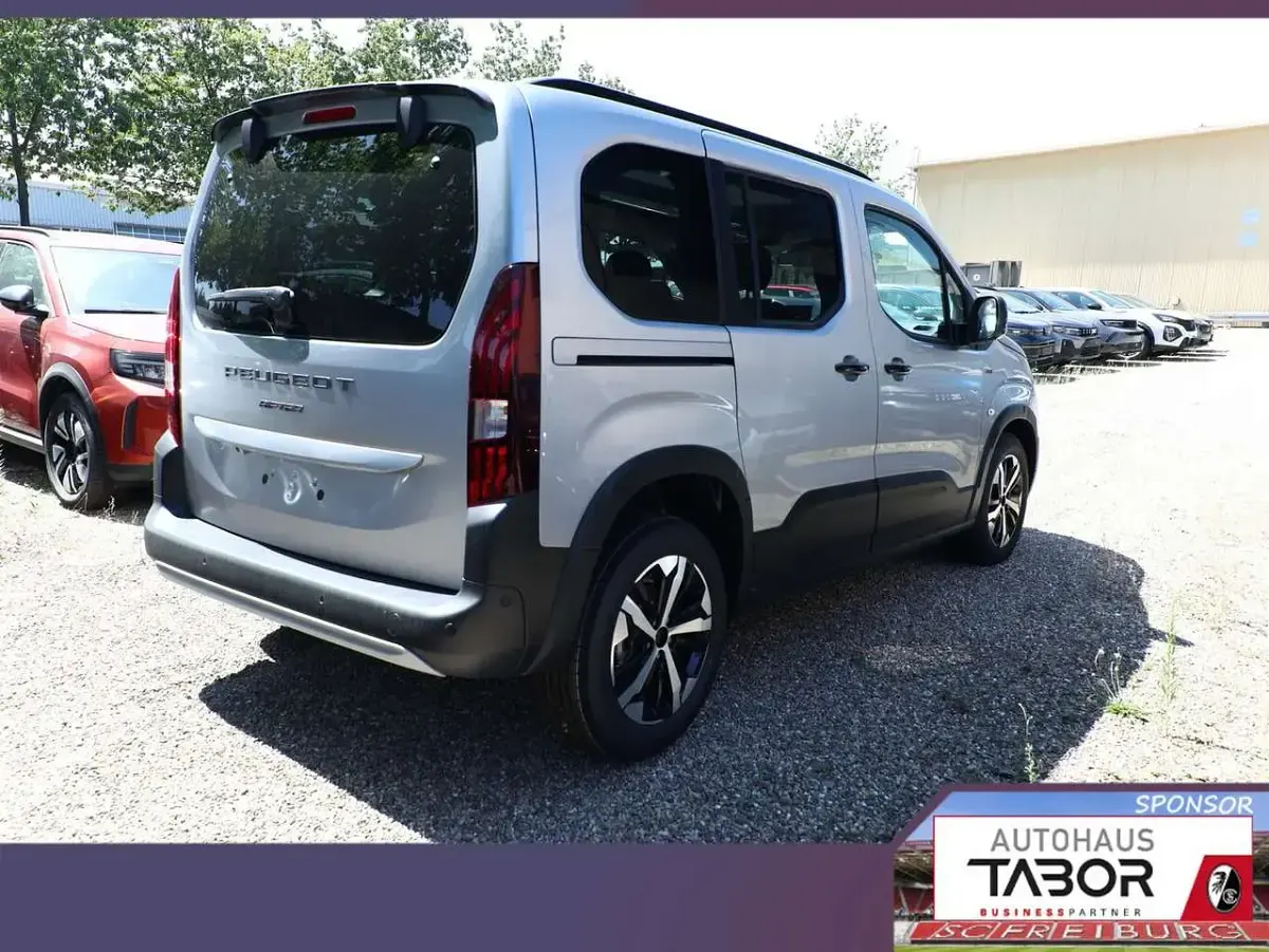 Neu Peugeot Rifter GT 131 PS (96 kW) 2025 Grau Van / Kleinbus