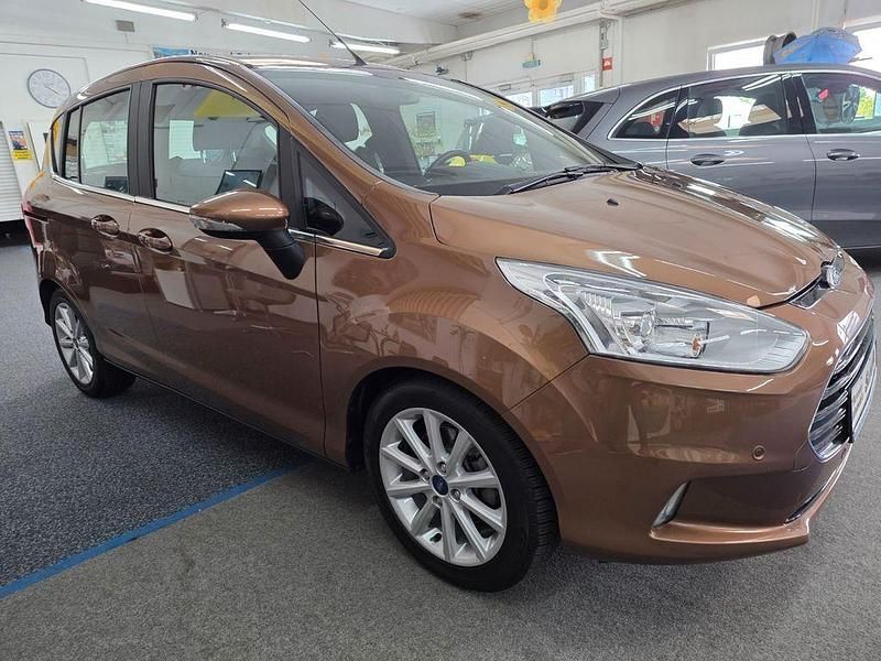 Second-hand Ford B-MAX Titanium 105 CP (77 kW) 2014 Maro Monovolum
