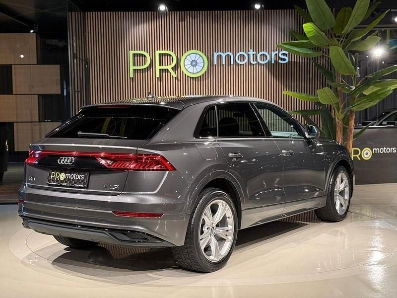 Gebraucht Audi Q8 286 PS (210 kW) 2018 Grau SUV