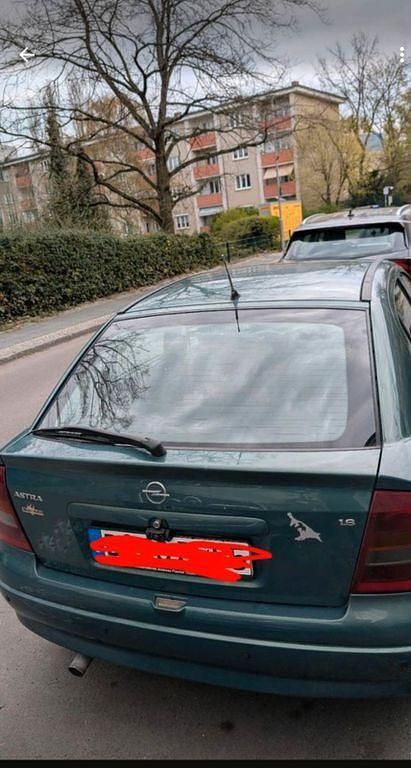 Usata Opel Astra 101 CV (74 kW) 2003 Verde Berlina