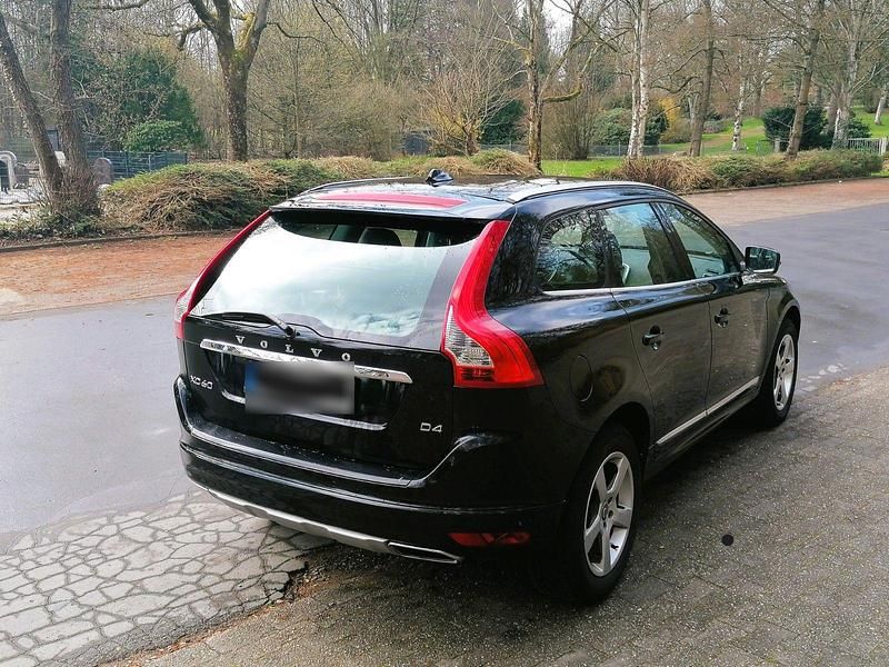 Gebraucht Volvo XC60 Summum 190 PS (139 kW) 2016 Schwarz SUV