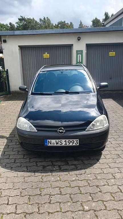 Schwarz Gebraucht 2001 Opel Corsa Limousine | 600 € (Superpreis) - Bild 1/4