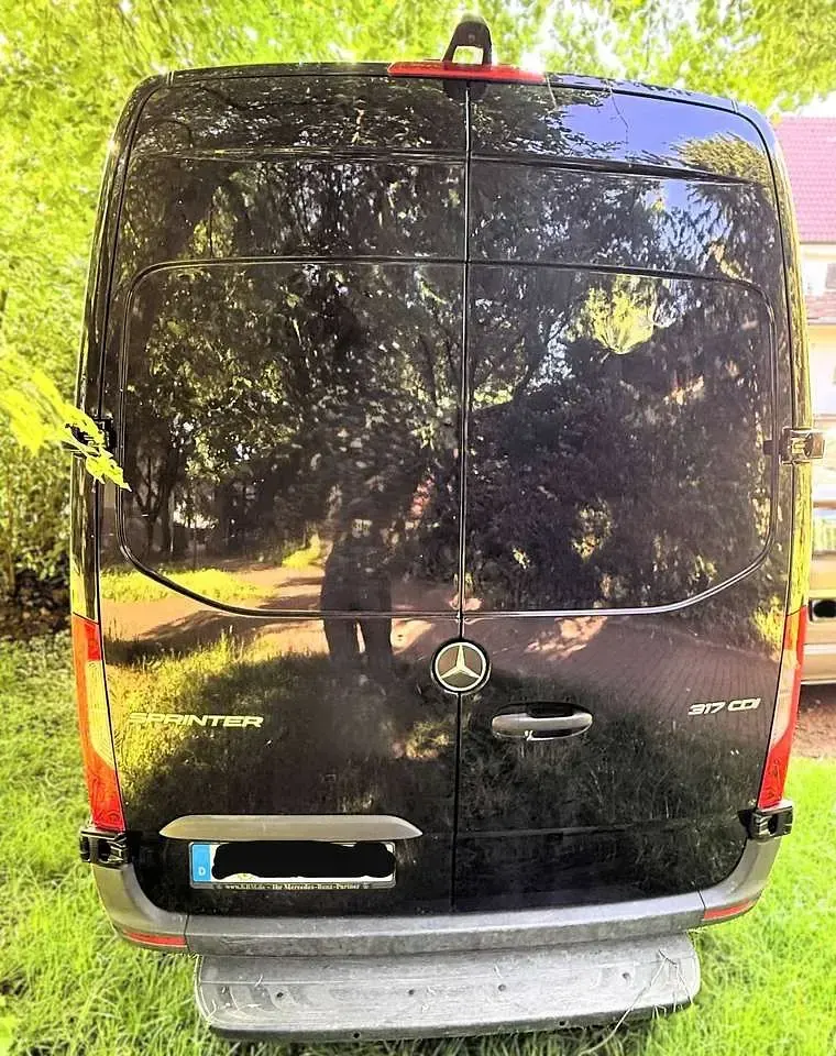 Gebraucht Mercedes Sprinter 170 PS (125 kW) 2023 Schwarz Van