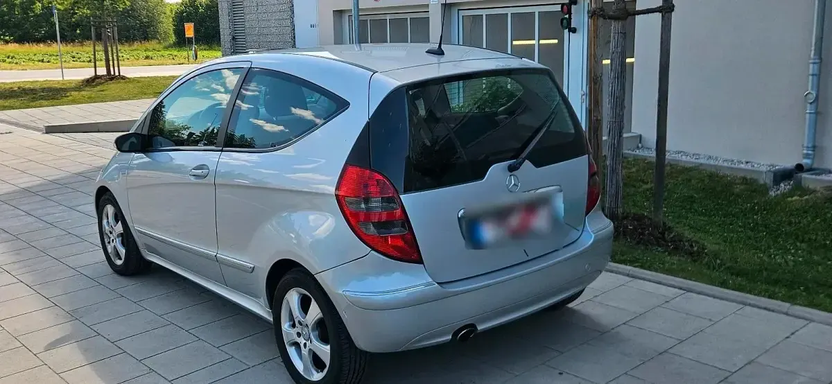 Gebraucht Mercedes A180 109 PS (80 kW) 2004 Silber Kleinwagen