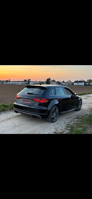 Gebraucht Audi S3 Sportback 300 PS (220 kW) 2014 Schwarz Kleinwagen