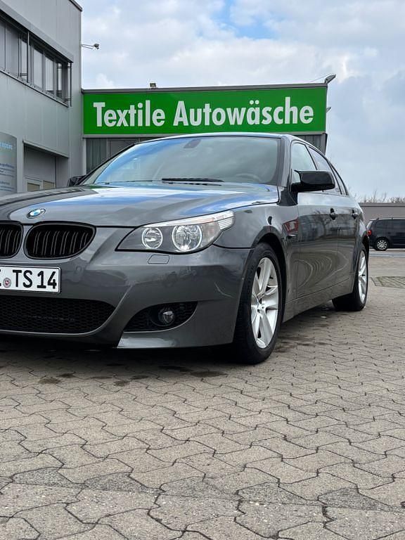 Gebraucht BMW 523 M Sport 177 PS (130 kW) 2005 Grau Limousine