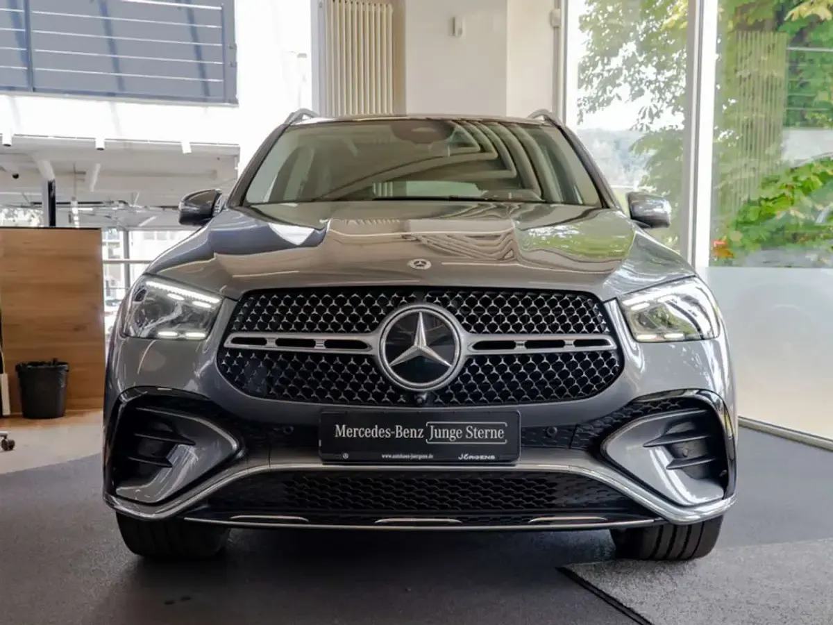 Gebraucht Mercedes GLE350 AMG 197 PS (144 kW) 2025 Grau selenitgrau metallic SUV