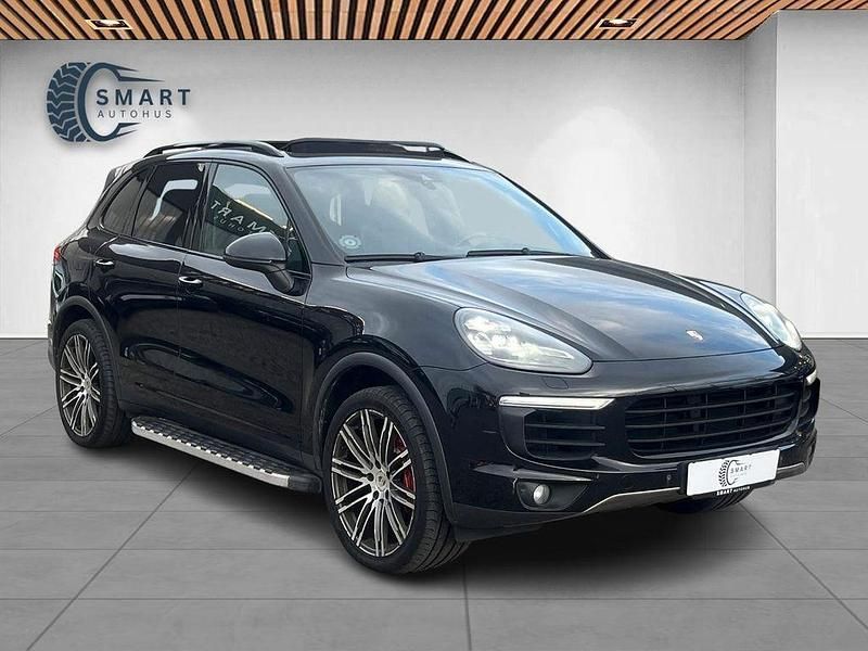 Gebraucht Porsche Cayenne S E-Hybrid 333 PS (244 kW) 2015 Schwarz SUV