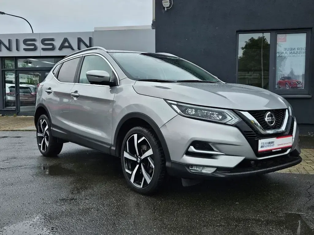 Gebraucht Nissan Qashqai Akari 140 PS (102 kW) 2021 Silber SUV