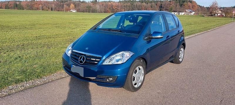 Gebraucht Mercedes A160 Avantgarde 95 PS (69 kW) 2010 Blau Van / Kleinbus