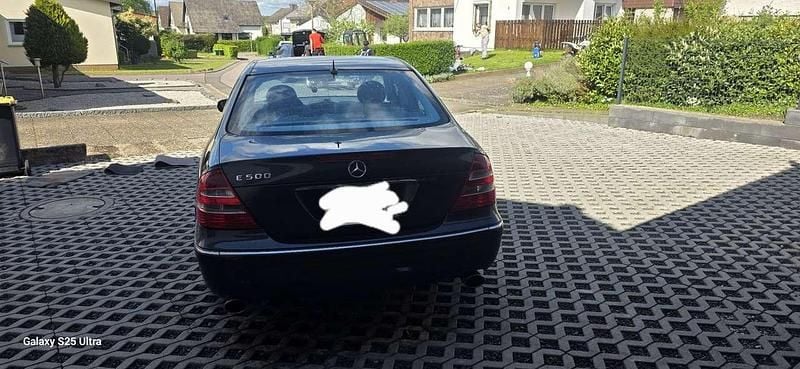 Gebraucht Mercedes E500 AMG line 306 PS (225 kW) 2002 Schwarz Limousine