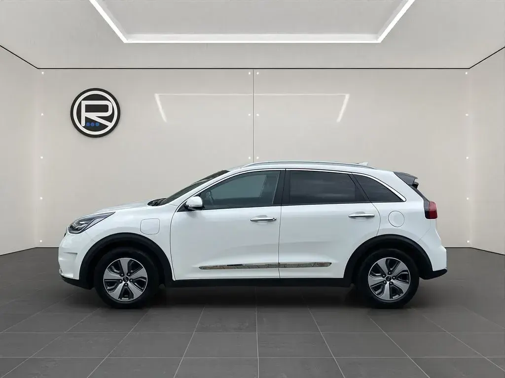 Gebraucht Kia Niro Vision 141 PS (103 kW) 2018 Weiß SUV