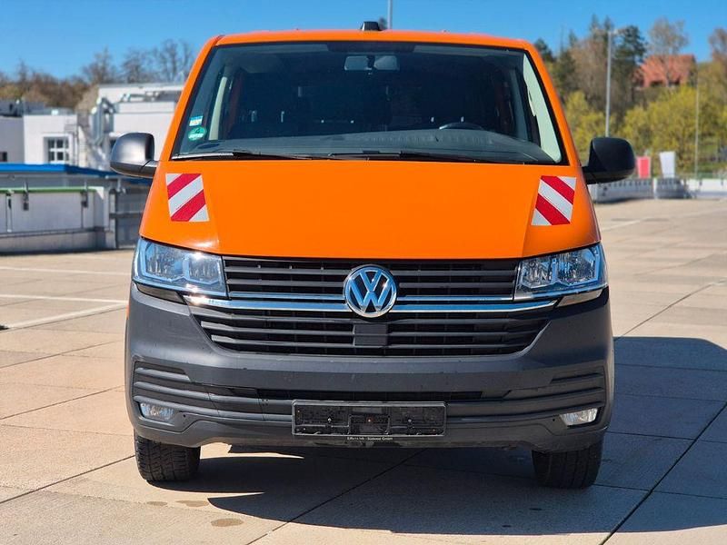 Gebraucht VW Transporter 150 PS (110 kW) 2021 Orange Van