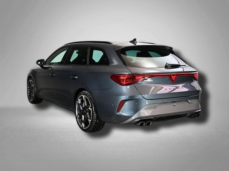 Neu Cupra Leon VZ 333 PS (244 kW) 2025 Magnetic grau metallic magnetic grau metallic Kombi