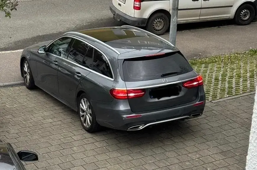 Gebraucht Mercedes E450 AMG line 367 PS (269 kW) 2019 Grau Limousine