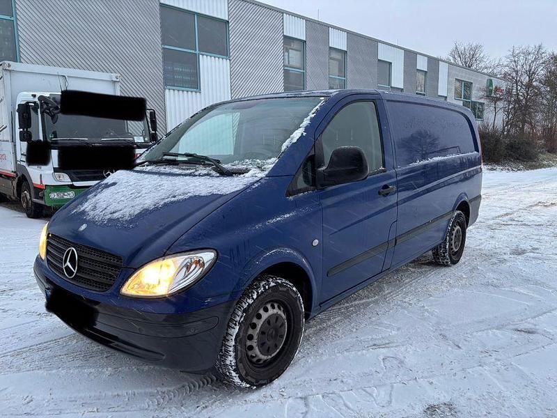 Blau Gebraucht 2009 Mercedes Vito Van | 6.199 € (Guter Preis) - Bild 1/4