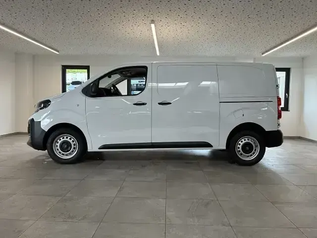 Neu Opel Vivaro-e Combi 144 PS (105 kW) 2026 Andere Van / Kleinbus