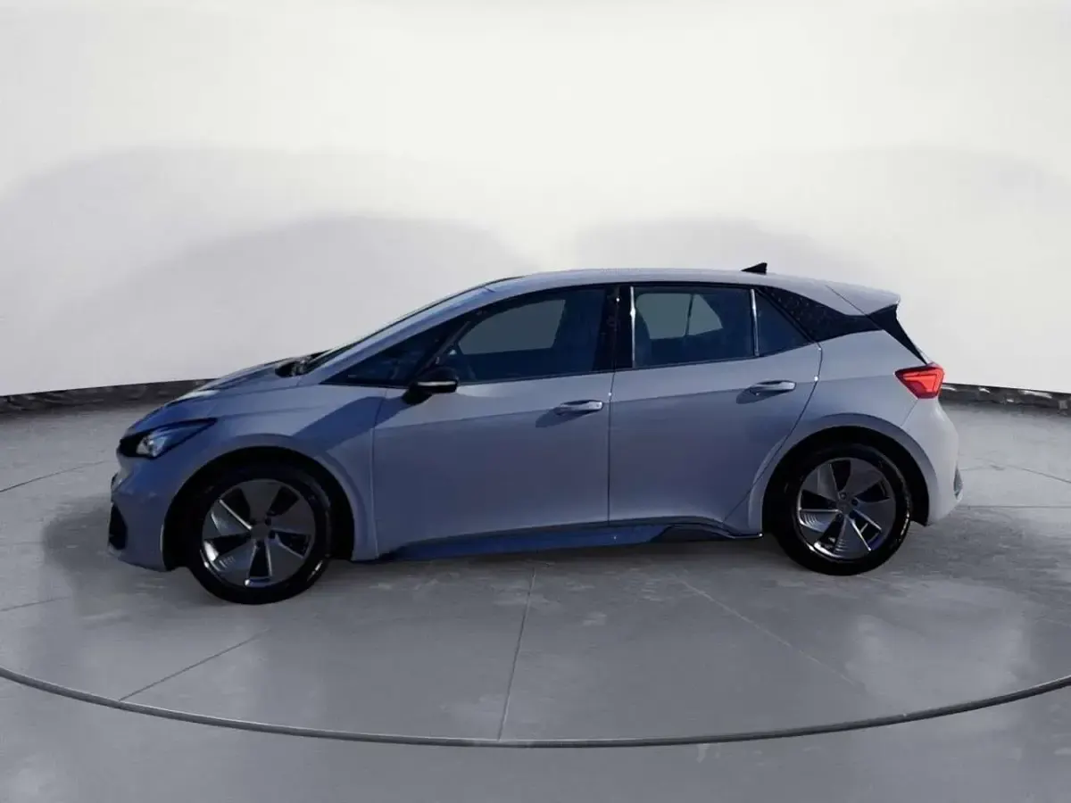 Usata Cupra Born 150 kW (204 CV) 2023 Grigio Utilitaria