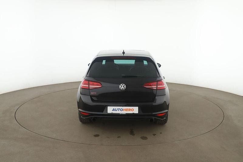 Second-hand VW Golf VII GTI 230 CP (169 kW) 2016 Negru Berlinǎ