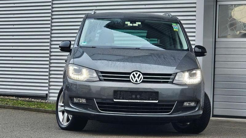 Gebraucht VW Sharan Match 140 PS (102 kW) 2012 Grau Van / Kleinbus