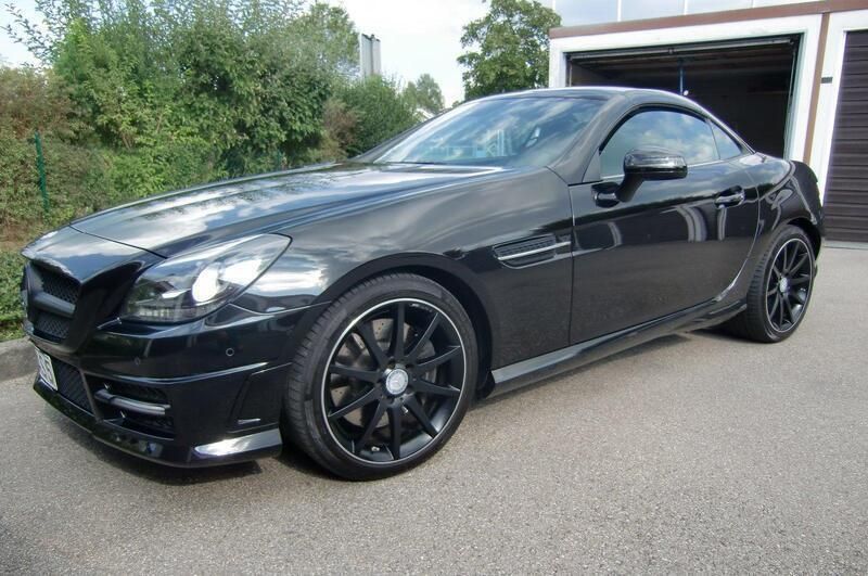 Schwarz Gebraucht 2011 Mercedes SLK250 AMG line Cabrio | 23.900 € (Teuer) - Bild 1/4