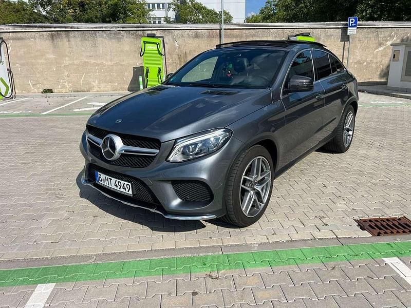 Grau Gebraucht 2018 Mercedes GLE350 AMG line Coupé | 41.500 € (Fairer Preis) - Bild 1/4