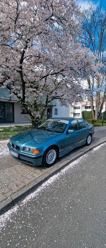 Second-hand BMW 320 150 CP (110 kW) 1996 Berlinǎ
