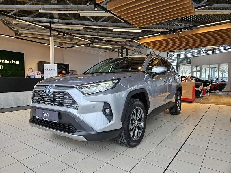 Neu Toyota RAV4 Hybrid 218 PS (160 kW) 2025 Lichtsilber SUV