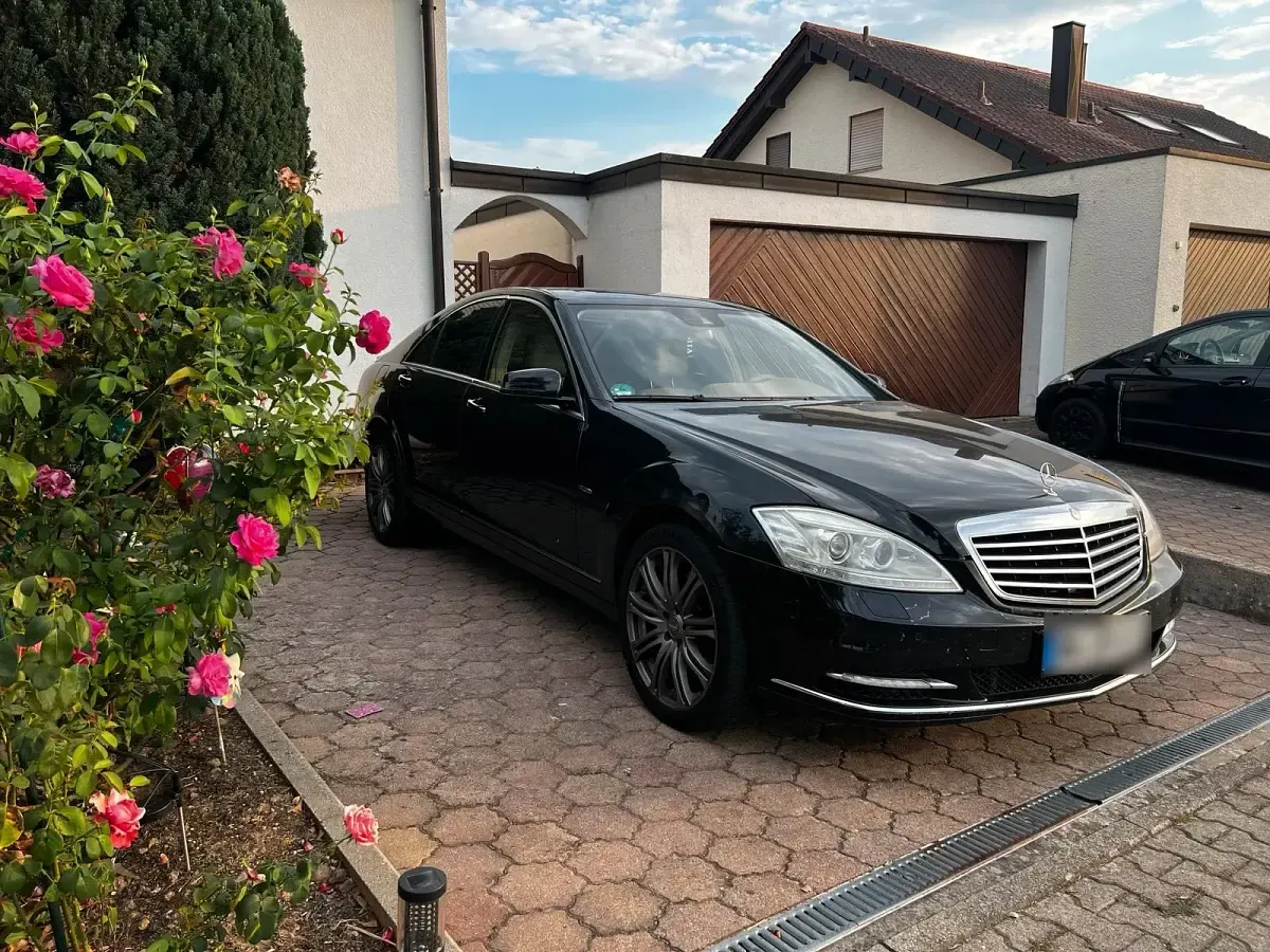 Gebraucht Mercedes S350 258 PS (189 kW) 2010 Schwarz Limousine