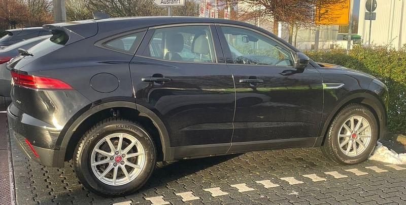 Gebraucht Jaguar E-Pace 150 PS (110 kW) 2020 Schwarz SUV