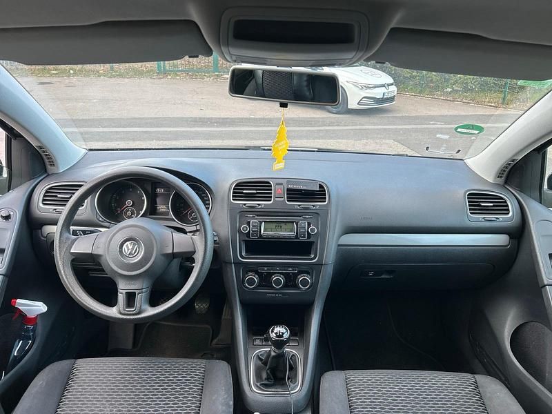 Gebraucht VW Golf VI 80 PS (58 kW) 2009 Schwarz Kleinwagen