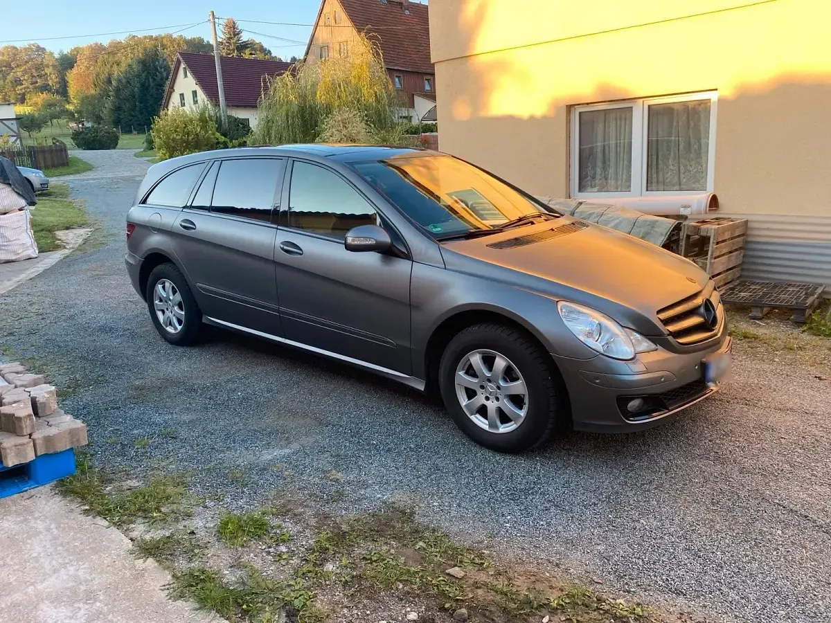 Gebraucht Mercedes R350 272 PS (200 kW) 2008 Grau Kombi