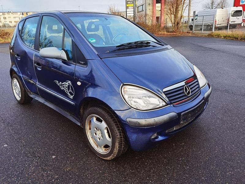 Gebraucht Mercedes A140 82 PS (60 kW) 2001 Blau Limousine